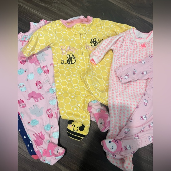 Baby One Piece Lot - Picture 3 of 7